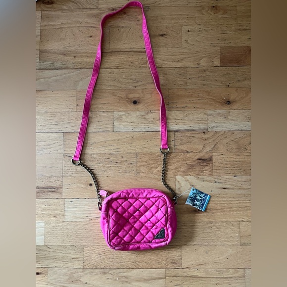 Roxy Pink Quilted Crossbody Bag NWT - Picture 1 of 4